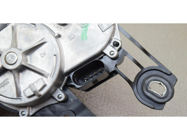 Моторчик заднего дворника 5G0955711C    Skoda Fabia Mk4 (6VA)