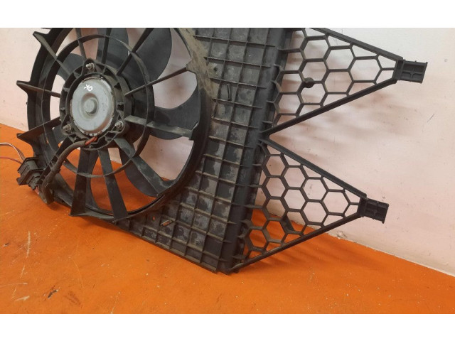Вентилятор радиатора Skoda Fabia Mk2 (5J)