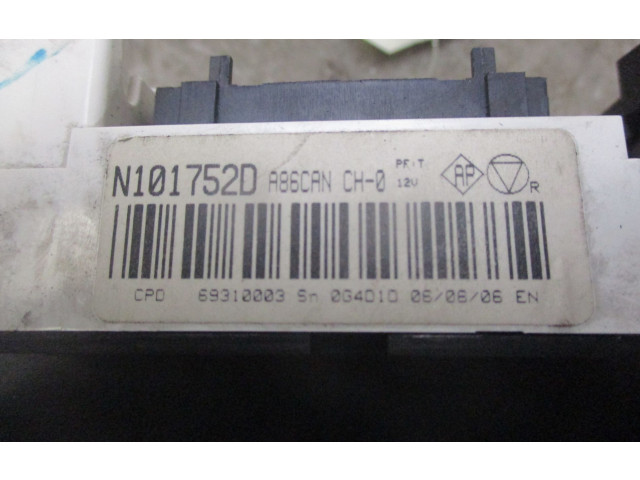 Блок управления кондиционера воздуха / климата/ печки (в салоне) 1901282, 22500289 Ford B-MAX