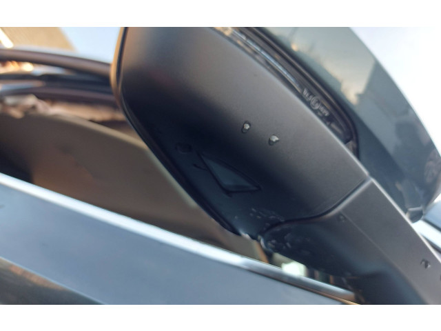 Зеркало электрическое Skoda Karoq 2017 - года