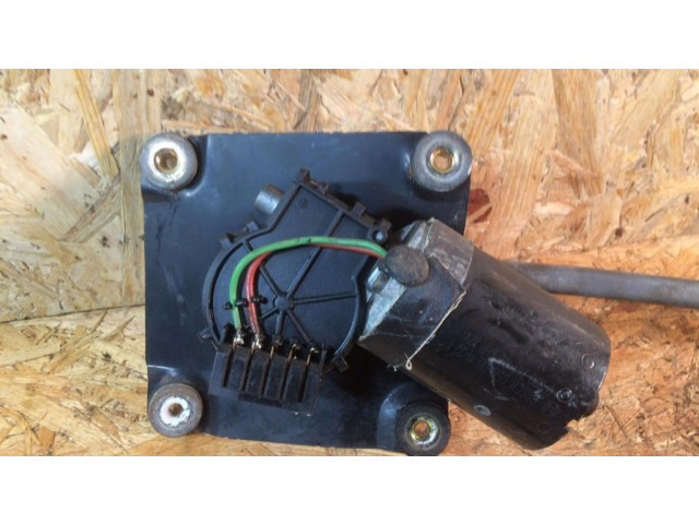 Двигатель стеклоочистителей