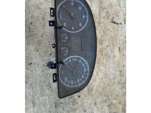 Панель приборов 6974655   Volkswagen Touran I       