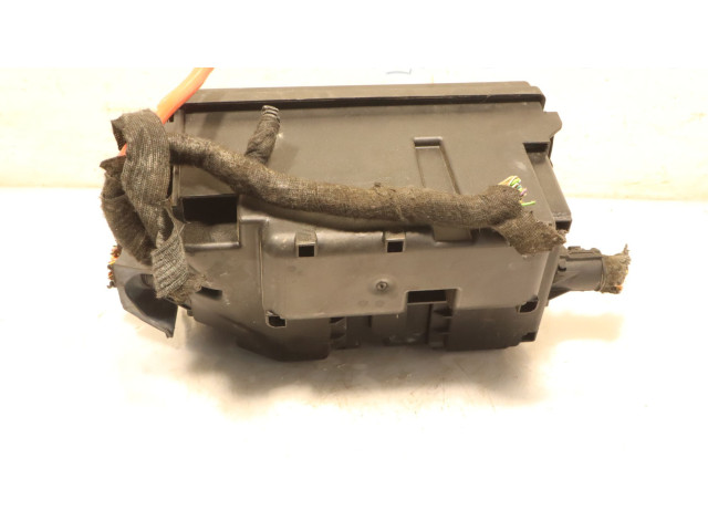 Блок предохранителей     Opel Meriva B    