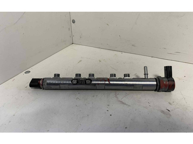 Vstřikovací lišta 7809128, 780912805   BMW 3 F30 F35 F31     