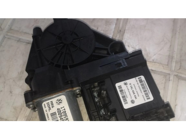 Передний двигатель механизма для подъема окон