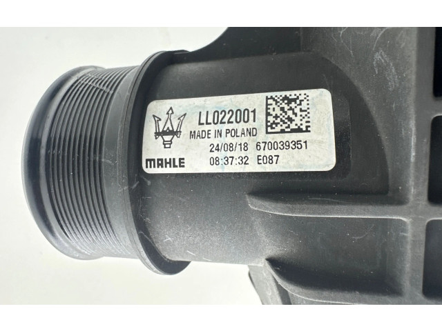 Интеркулер 670039351 Maserati Ghibli