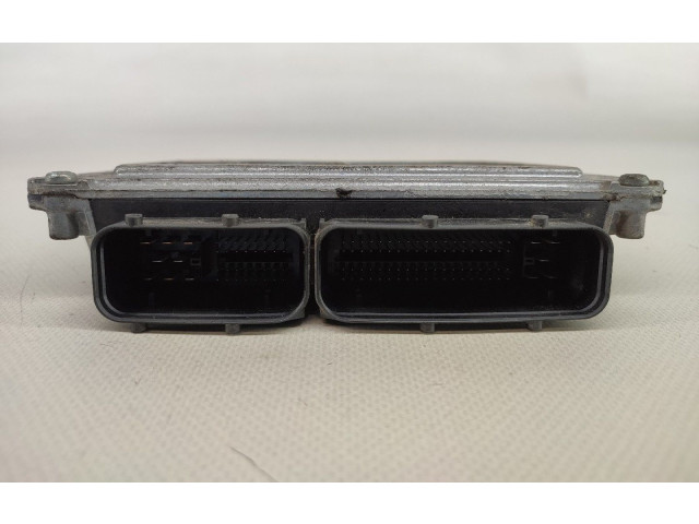 Блок управления двигателя 047906033C, 5WP44203   Skoda Fabia Mk1 (6Y)