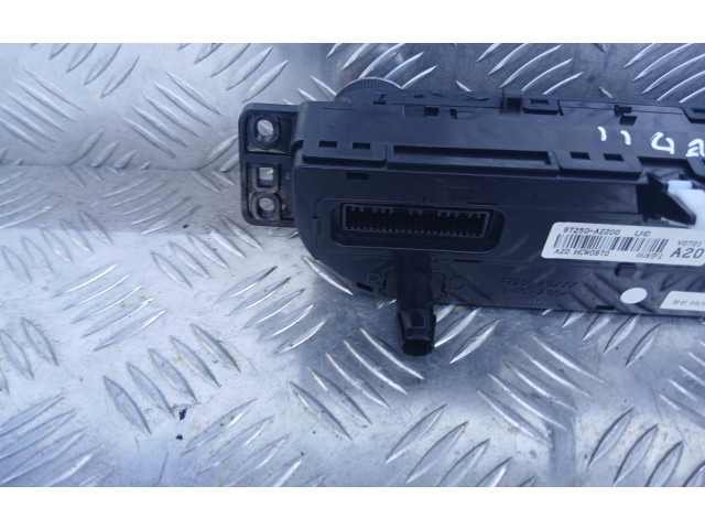Блок управления климат-контролем 97250A2200 KIA Ceed