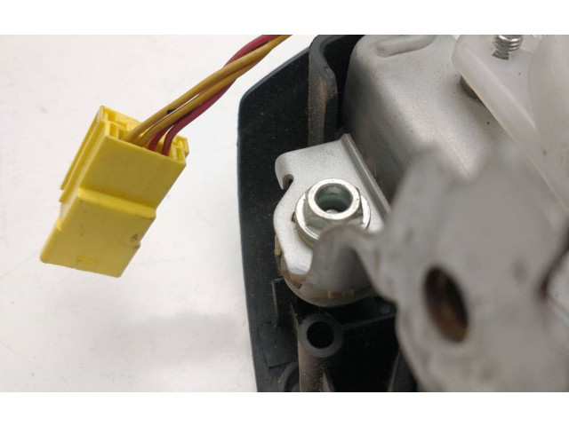 Подушка безопасности водителя 7030A088XA Mitsubishi Outlander