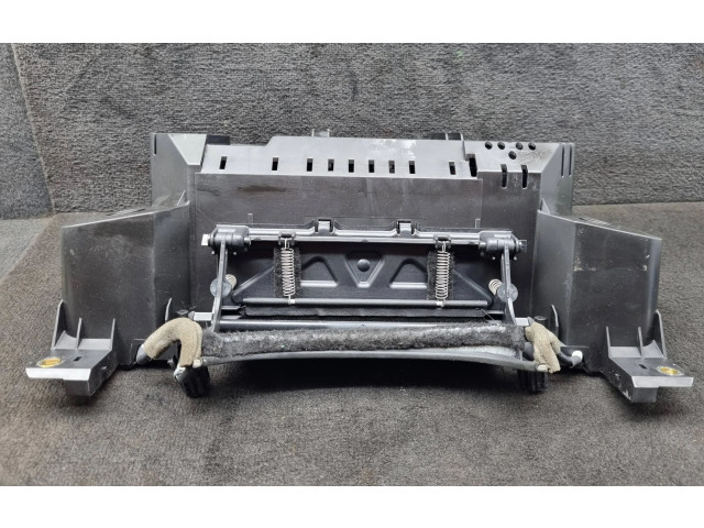 Панель приборов 4E0920980G, 4E0910980B Audi A8 S8 D3 4E