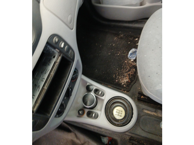 Zpětné zrcátko Citroen C3 2002 00006441Q5