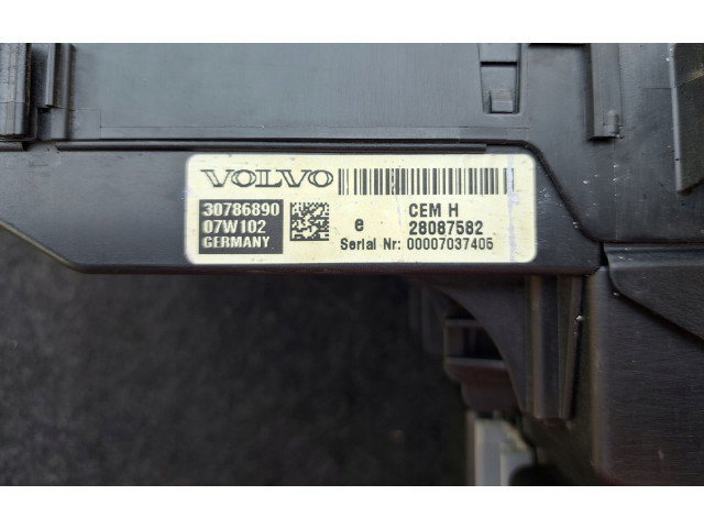 Блок предохранителей 30786890, 185KM   Volvo XC90    