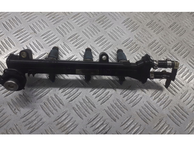 Топливная рампа 0003096V006 Smart ForTwo I