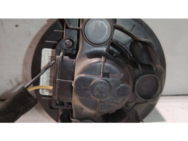 Вентилятор печки Dacia Logan I