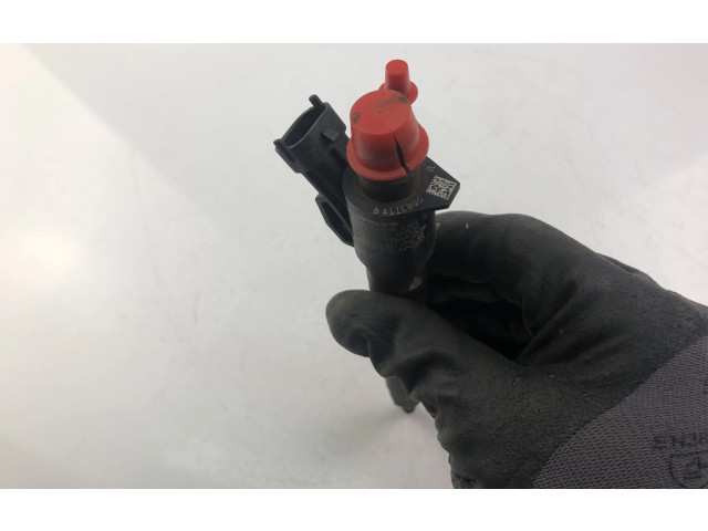 Форсунка 31303238    Volvo V70   