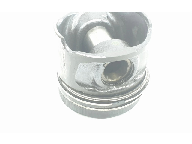  Поршень с шатуном  120A18564R, 120A18564R  Renault Clio IV  