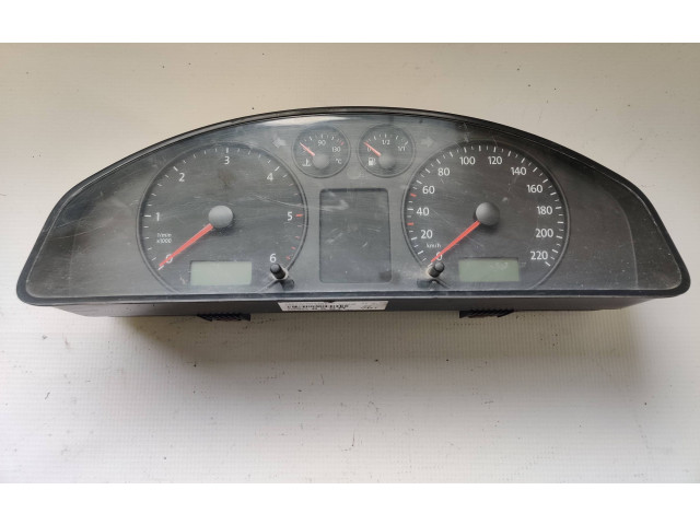 Přístrojová deska Volkswagen Transporter - Caravelle T5 2007 7H0920850R, 88311340