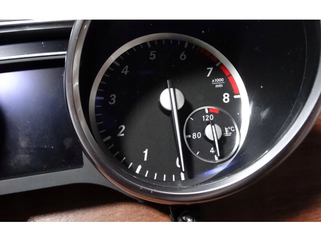 Přístrojová deska  Mercedes-Benz GLE (W166 - C292) 2017   