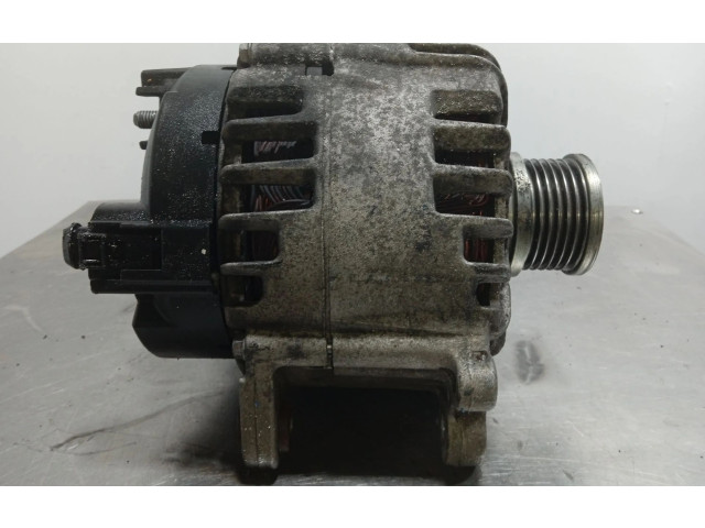 Генератор 03L903023L Volkswagen Caddy