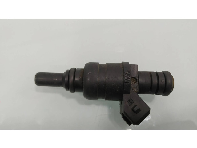 Форсунка 1427240    BMW X3 E83 для бензинового двигателя  2.2