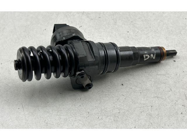 Форсунка 038130073BN    Volkswagen Touran I   