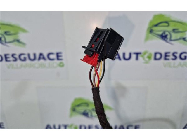 Зеркало электрическое Volkswagen Jetta V 2005 - 2010 года