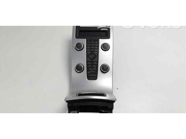 Блок управления климат-контролем    Volvo V50