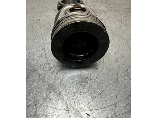 Шатун  059ae    Volkswagen PASSAT B6  