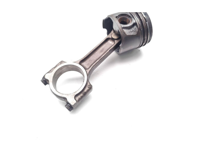 Píst K9K832 Renault Megane III K9K832