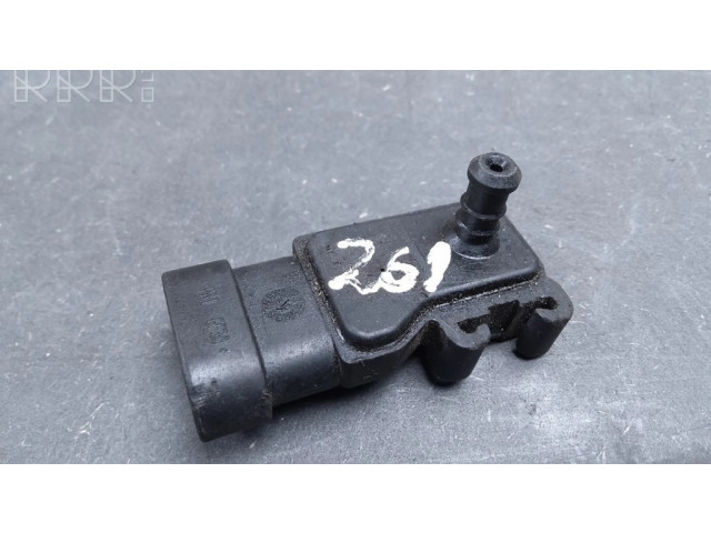 Датчик оборотов коленчатого вала Toyota RAV 4 (XA20)