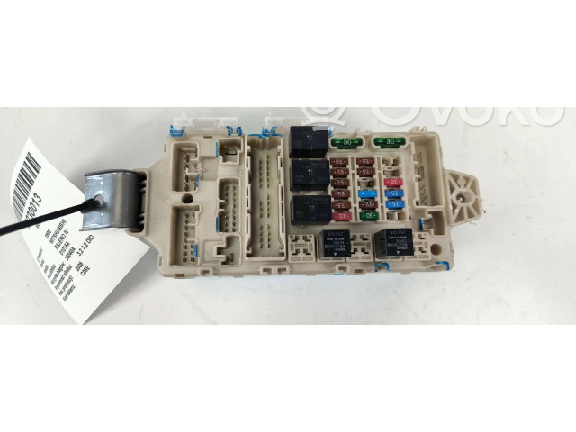 Pojistková skříňka Mitsubishi Pajero 2008