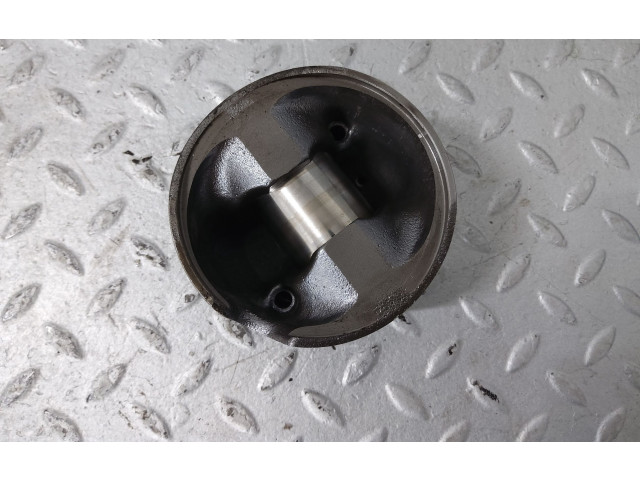  Поршень  234102F975  KIA Sorento  