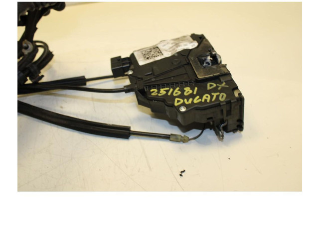 Zámek zadních dveří Fiat Ducato 2006