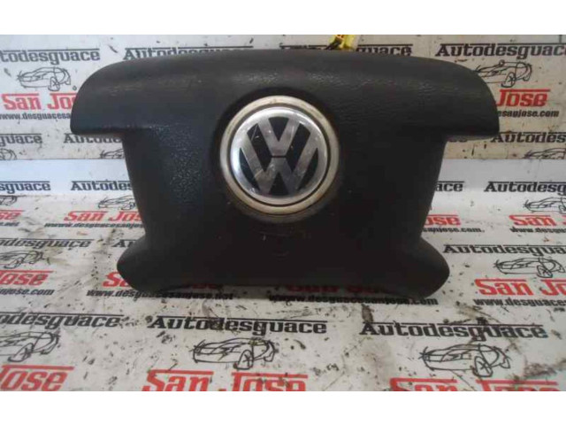 Подушка безопасности двери 2K0880201B4EC Volkswagen Caddy