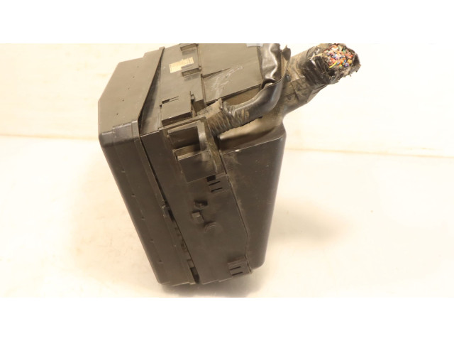 Блок предохранителей PR061-01000 Mitsubishi Lancer X