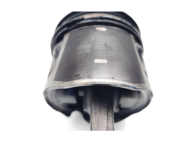 Píst 51929089 Alfa Romeo Giulia pro naftový motor 2.1