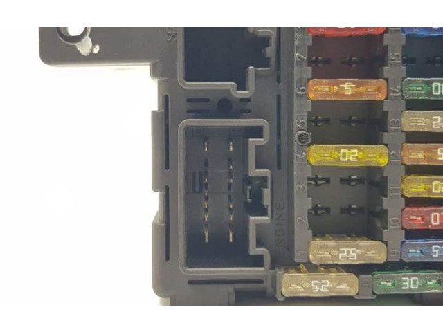 Pojistková skříňka 518828017, 8678449 Volvo XC70 2007