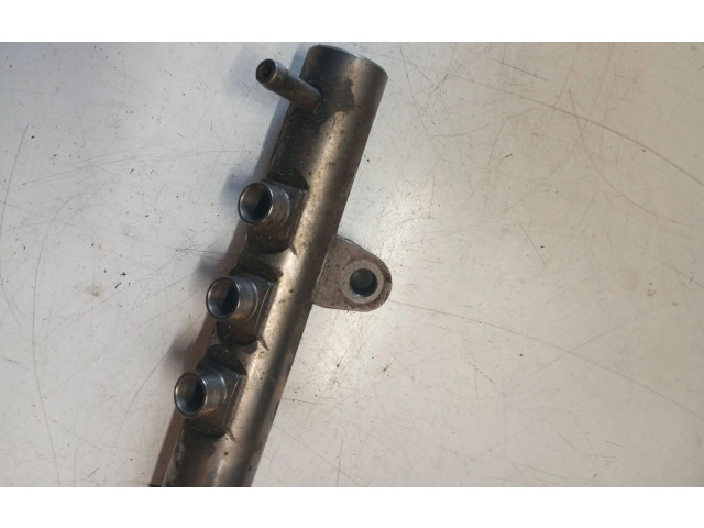 Vstřikovací lišta 30777759, 002824L2 Volvo XC70