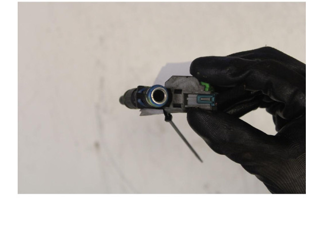 Vstřikovač Chevrolet Cruze pro benzínový motor 1.6 F16D4