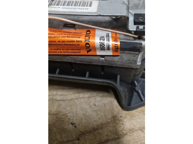 Подушка безопасности водителя 8686284   Volvo V70
