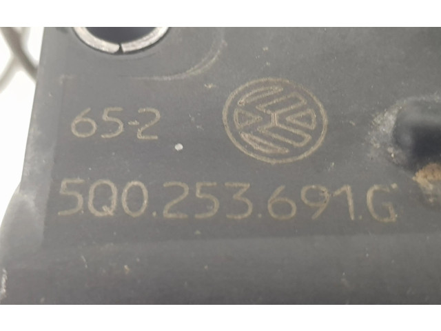 Дроссель 5Q0253691G, 05L128063E   Skoda Superb B8 (3V)      