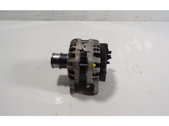 Генератор 04E903015A, 04E903015A Audi A1