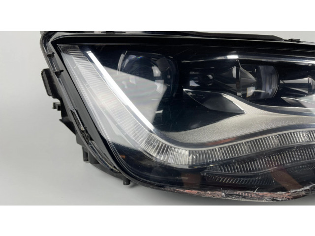 Передняя фара