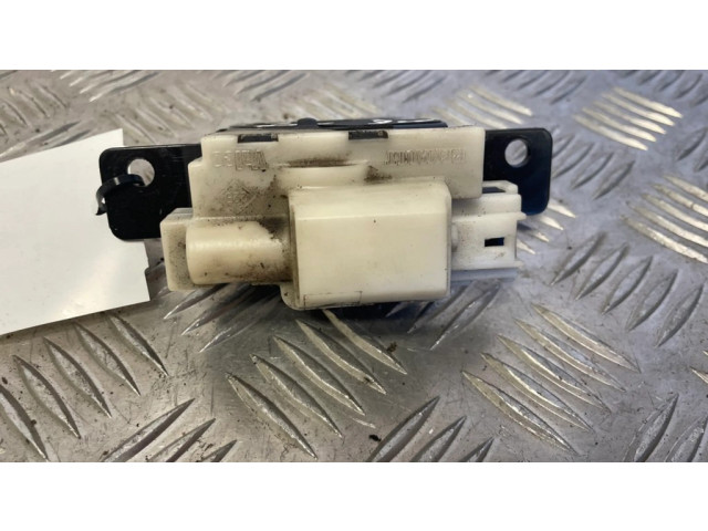 Zpětné zrcátko Renault Megane II 2007 8200076240