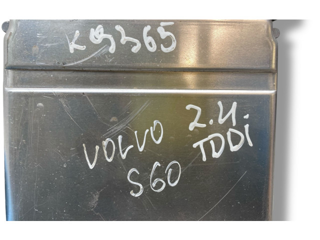 Блок управления двигателя 0281011441, 1039S04101 Volvo S60