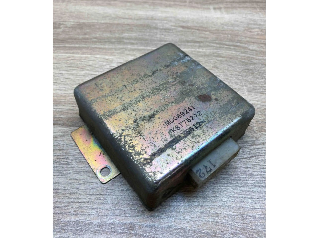 Блок комфорта MD089241, K8T76272 Mitsubishi Space Wagon