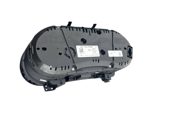 Панель приборов 5E0920741B Skoda Octavia Mk3 (5E)