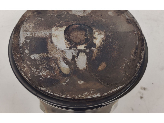 Поршень с шатуном Ford F150 - года