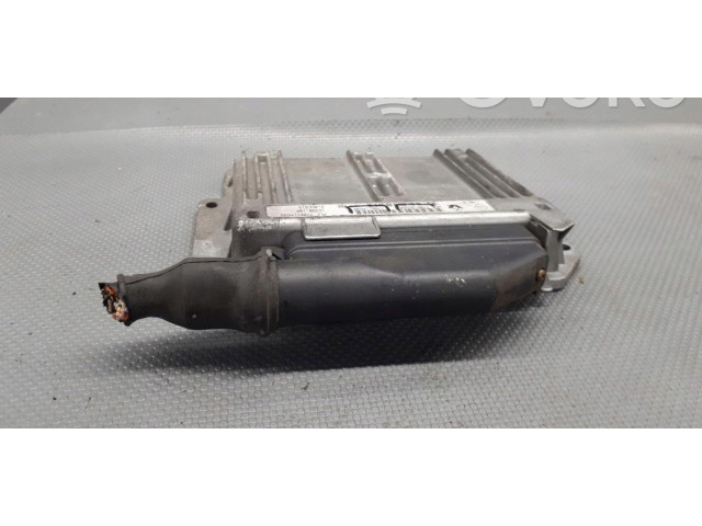 Блок управления двигателем Блок управления 7700105560   Renault Twingo I