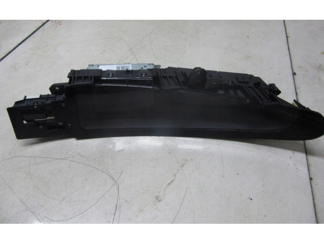 Дисплей    BDG7611J0   Mazda 3 II